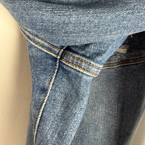 Judy Blue Waiting For Tonight Boyfriend Jeans Distressed Size 11/30 EUC - Picture 11 of 11